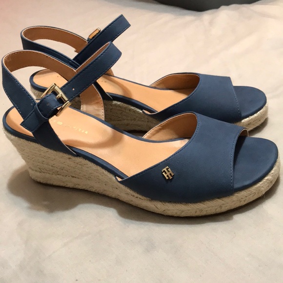 tommy hilfiger blue wedge sandals